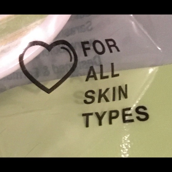 🔆SOLD🔆BOLERO Beverly Hills Cleaning Face Balm - Picture 6 of 10